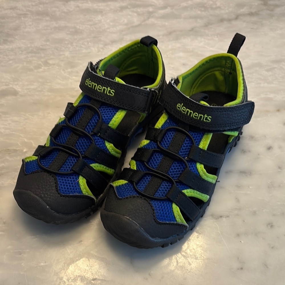 Element Water Shoes Blue and Green Quick-Adjust Design